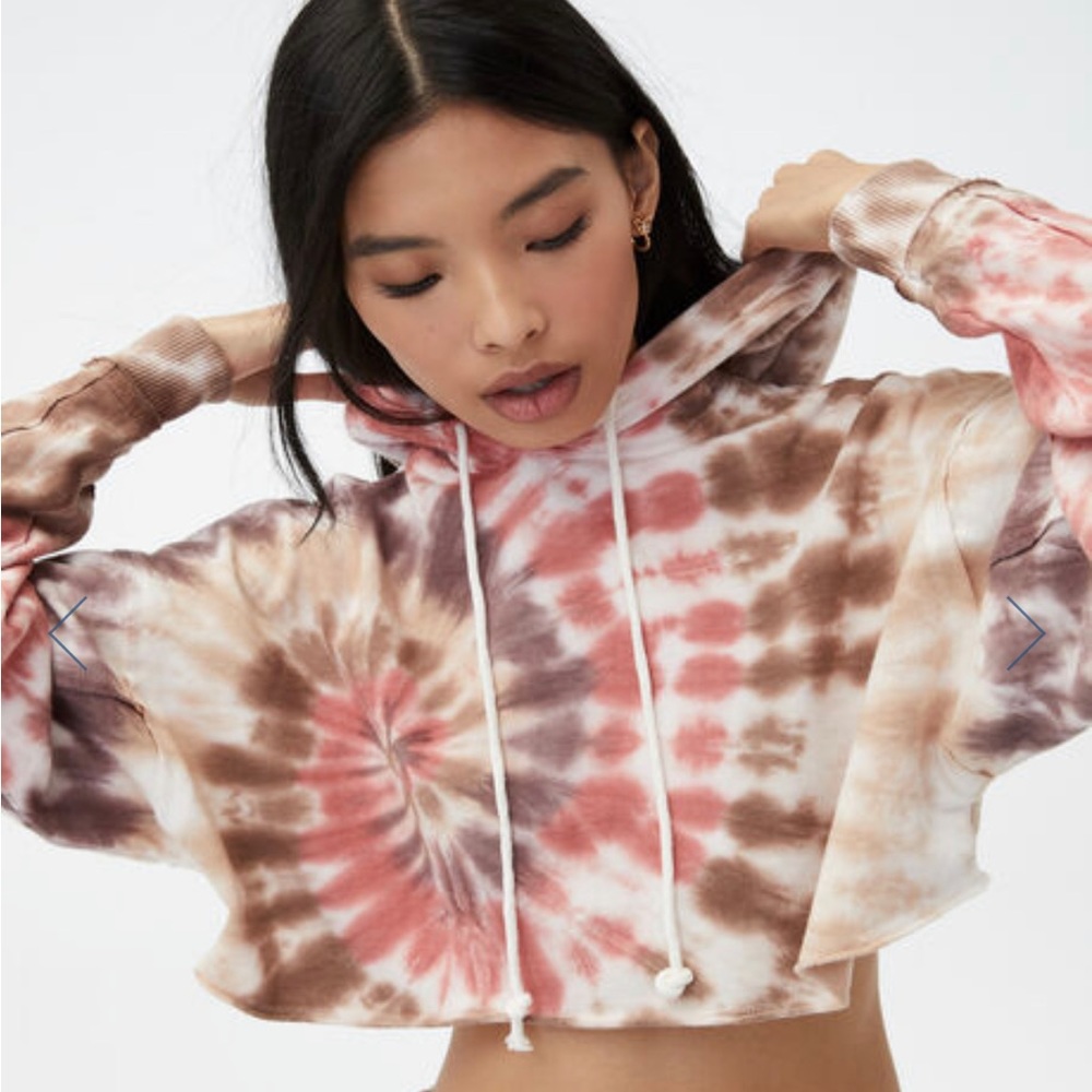 Tie-Dye Cropped Pullover Hoodie